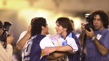 Messi y Maradona en el