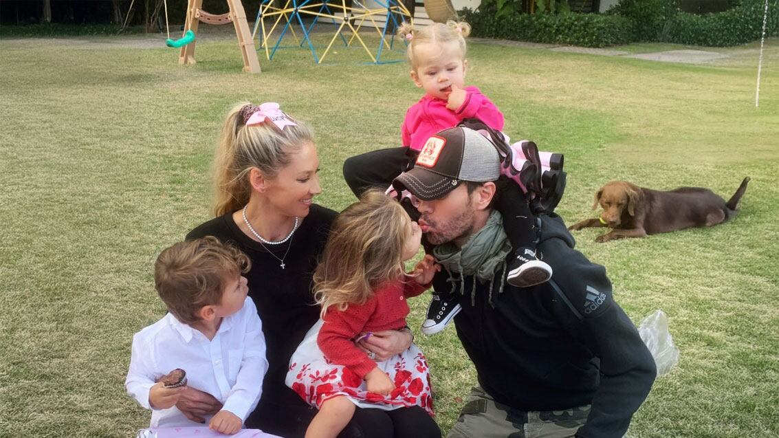 Kournikova reaparece tras rumores sobre su salud y disipa dudas sobre su recuperación física