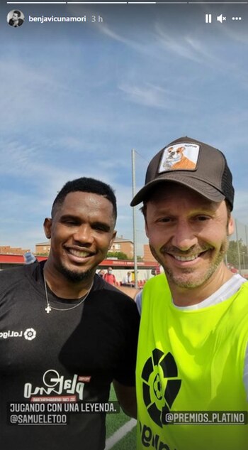 Samuel Eto'o y Benjamín Vicuña