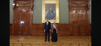 Claudia Sheinbaum y Jesús María Tarriba en el Grito de Independencia. (Captura de pantalla)