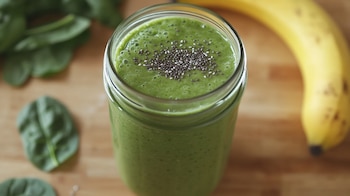 Bebida saludable con ingredientes vegetales y semillas, aporta fibra, potasio, hierro y omega-3 en una mezcla cremosa. – (Imagen Ilustrativa Infobae)