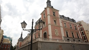 El Gobierno atribuye a problemas estructurales y hallazgos arqueológicos el sobrecoste del Salón de Reinos del Prado