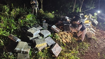 Operativo de película en el Paraná: intentaron ingresar más de tres toneladas de marihuana en lancha y huyeron a pie