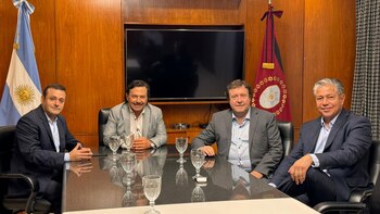 Sáenz junto a los gobernadores