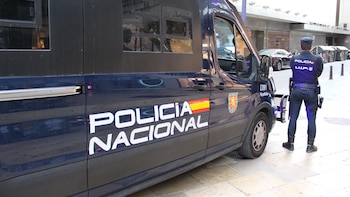Ultras del Feyenoord provocan incidentes en el centro de Sevilla antes del partido contra el Betis