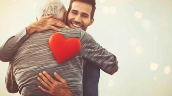 Ayudar a otros transforma el