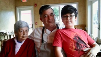 Elena, la abuela materna, German