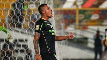 Alex Valera su firmó su doblete ante Deportivo Garcilaso en el Estadio Monumental.