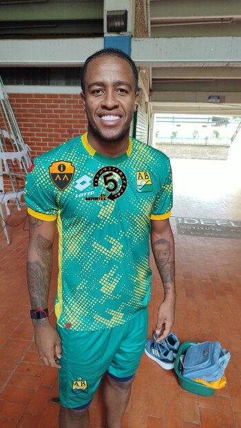 El volante Kevin Londoño en