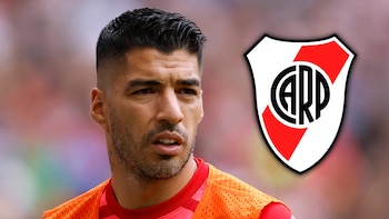 Luis Suárez escudo river