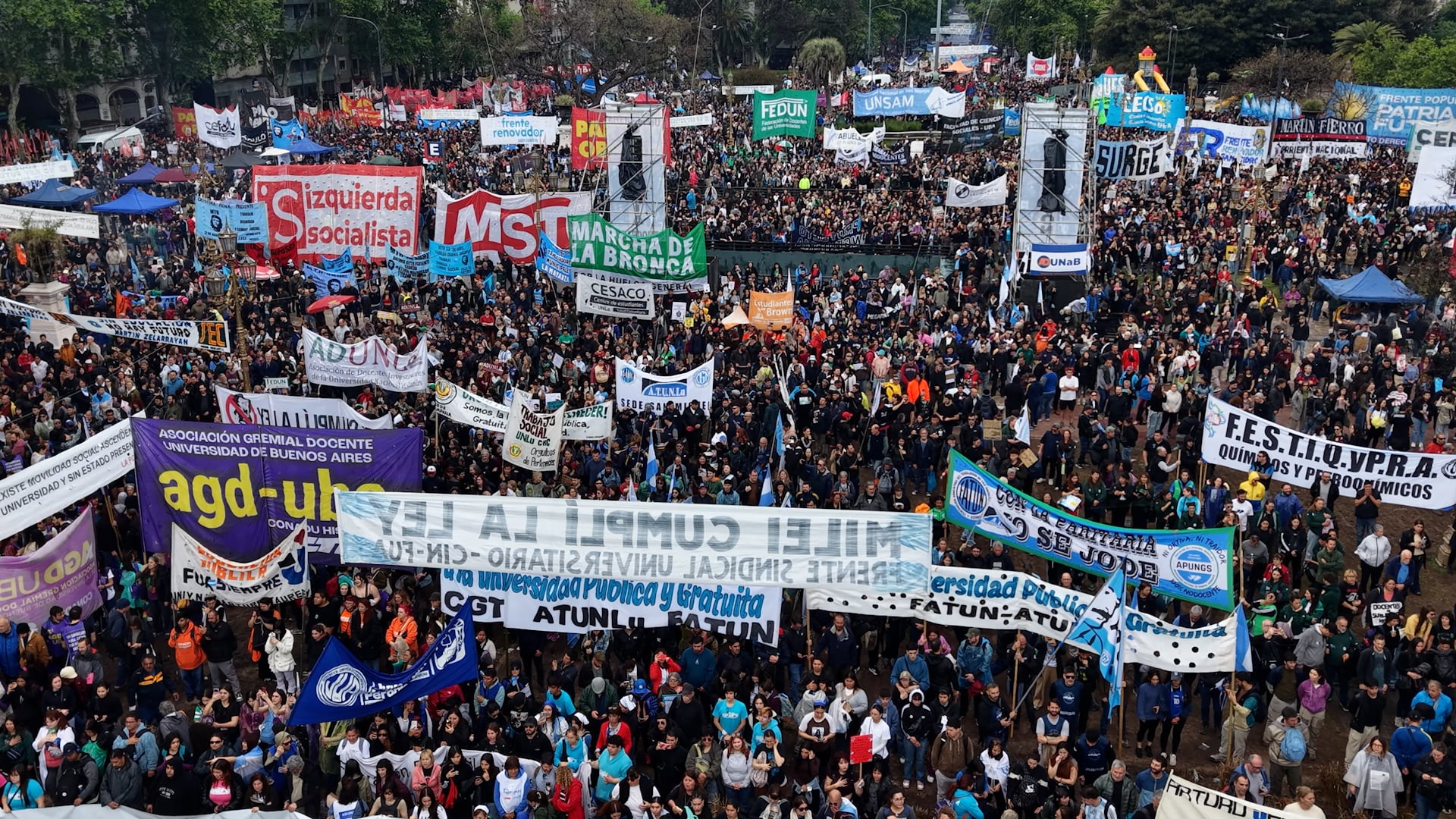 Tras el fracaso de la sesión, las universidades realizaron la quinta Marcha Federal (Foto: RS Fotos)