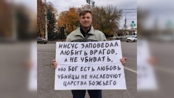 Khristolyub Bozhiy, un bloguero ruso que se oponía a la guerra en Ucrania y murió en prisión