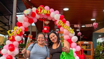 Fotogalería: agromercados salvadoreños se unen a la celebración por el día de la madre