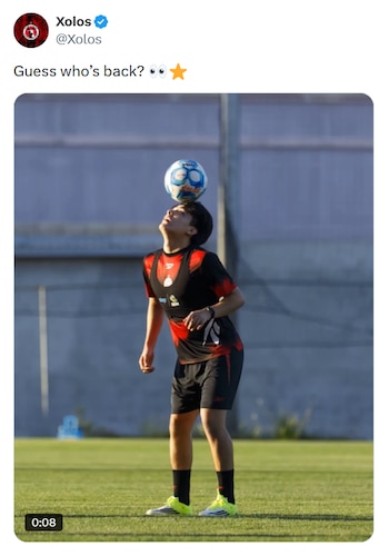 Xolos publicó imágenes de Mora realizando trabajos físicos en campo como parte de su reincorporación gradual al primer equipo. (X/ @Xolos)