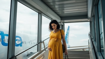 ¿Estás embarazada y viajarás por Fiestas Patrias? Minsa explica qué cuidados debes tener antes y durante el trayecto