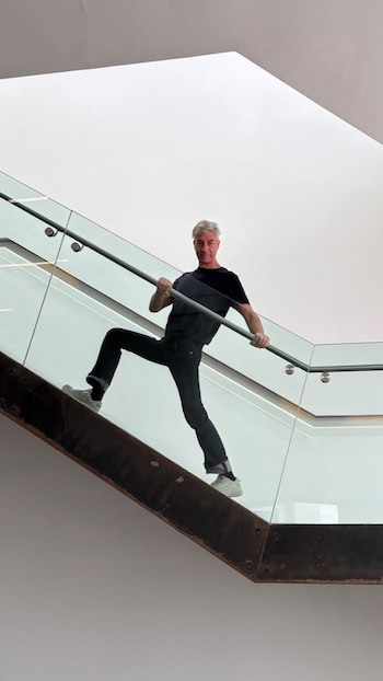 Maurizio Cattelan en Buenos Aires: “No creo que una obra deba enseñarte algo ni convertirte en una mejor persona” (Fundación Proa)