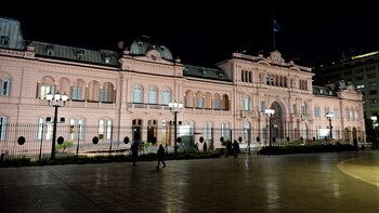 casa rosada fachada 1