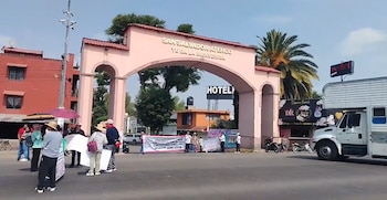 Los manifestantes exigen atención a su demanda de agua potable. (Crédito: X | Captura de pantalla)