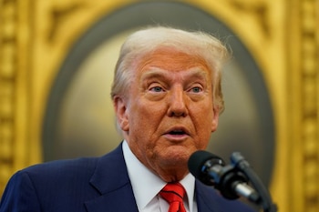 El anuncio de Trump en Truth Social se conoció al inicio de la temporada de huracanes del Atlántico de 2026 (REUTERS/Kent Nishimura)