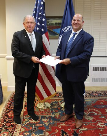 Gerardo Werthein presentó sus cartas