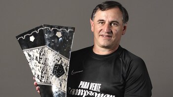 Bustos salió campeón con Alianza