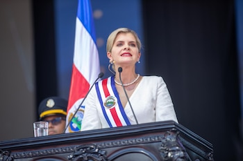 El BCIE reafirma su papel como principal socio financiero de Costa Rica para impulsar el desarrollo sostenible ahora bajo el mandato de Laura Fernández. (Cortesía: Presidencia de la República Dominicana)