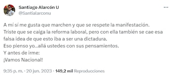 Reconocido hincha de Atlético Nacional, Santiago Alarcón no pudo evitar sus ánimos al verde antioqueño mientras se refería a la actualidad política del país (@Santialarconu/Twitter)
