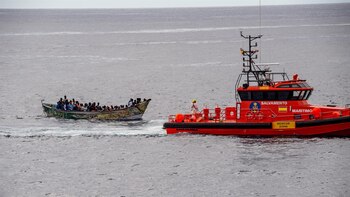 Al menos 235 migrantes han