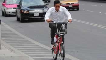 No se establece una amonestación