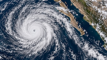 Huracán Polo afectará a estos estados HOY domingo 27 de septiembre: mapa de lluvias intensas y trayectoria