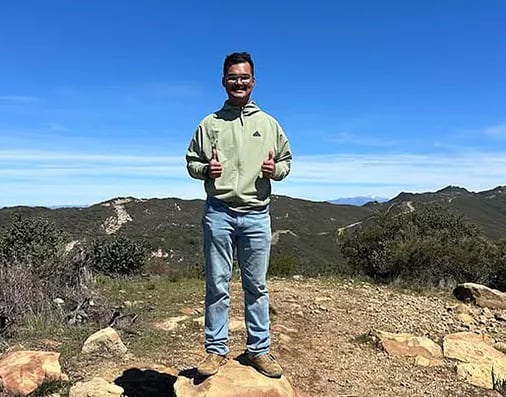 El joven militar, con experiencia internacional y formación reciente, se destacó por su dedicación en las primeras etapas de su carrera dentro de la Fuerza Espacial (Cedric Eneluna/Facebook)