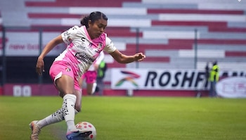 La posible transferencia de Brenda Cerén simboliza el auge de jugadoras salvadoreñas en el fútbol mexicano e impulsa el mercado de fichajes internacionales en la Liga MX Femenil. (Cortesía: Atlas Femenil)