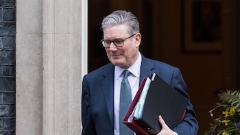 Starmer anuncia el envío de