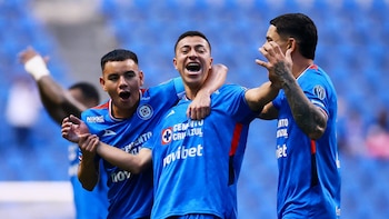 Cruz Azul goleó al Atlético