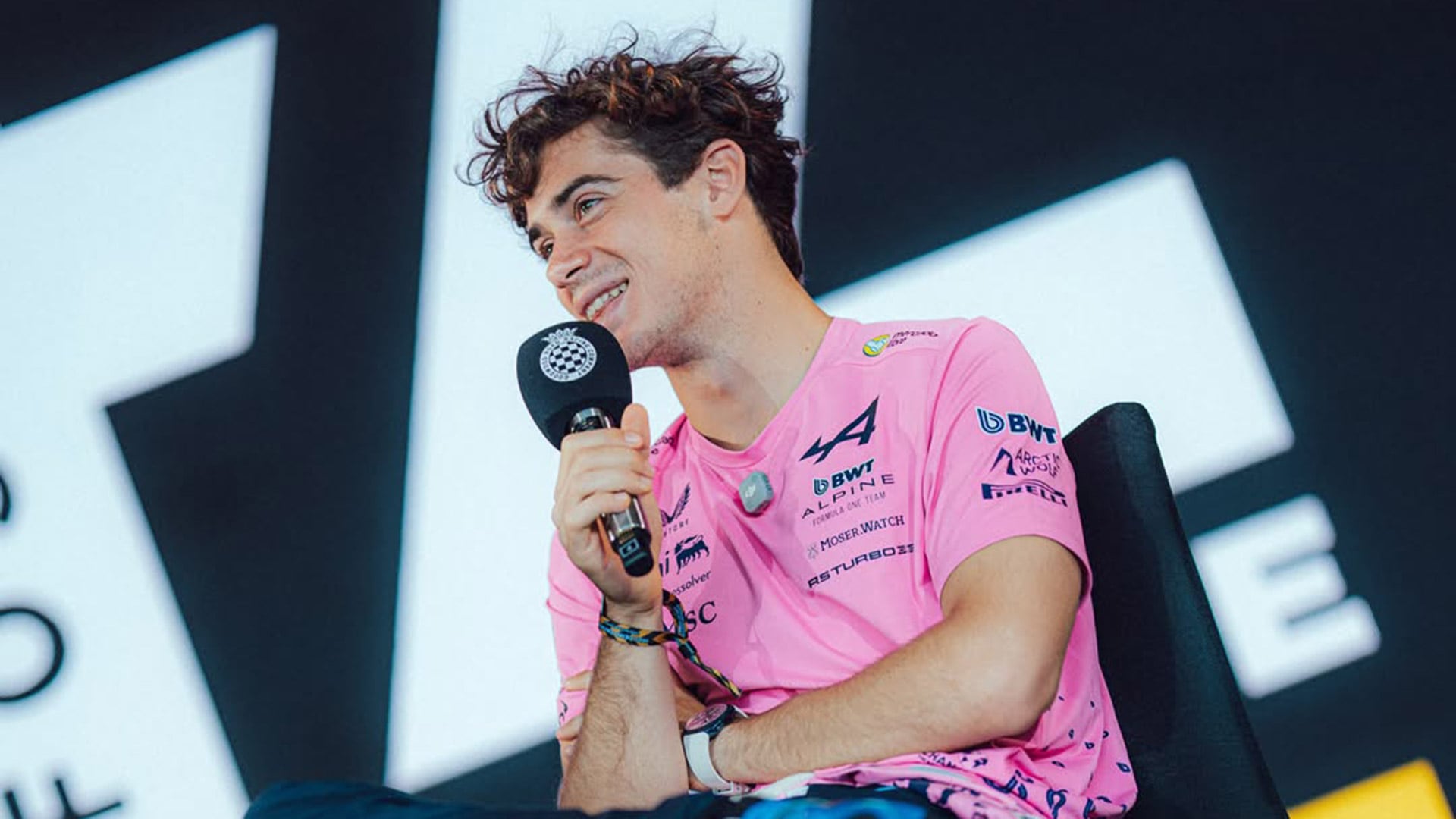 El argentino fue una de las máximas atracciones del Festival de la Velocidad de Goodwood (@francolapinto)