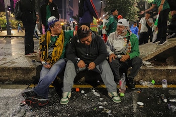 Rostros de tristeza la afición mexicana tras el final del sueño mundialista (5)