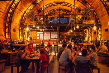 El local atrae por su