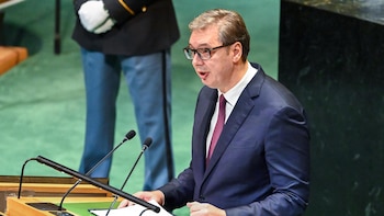 Vucic minimiza las protestas "radicales" en Serbia y no aclara la fecha para el adelanto electoral