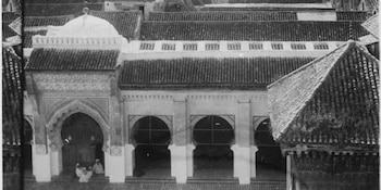 La Universidad de Al Qarawiyyin en Fez es reconocida por la UNESCO como la universidad activa más antigua del mundo y de África (Wikimedia Commons)