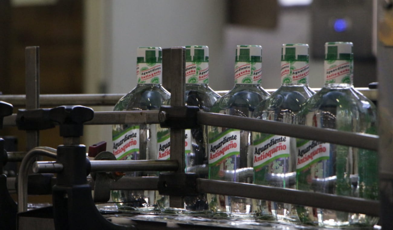 Imagen del aguardiente antioqueño, uno de los más vendidos por la Fábrica de Licores de Antioquia. /FLA