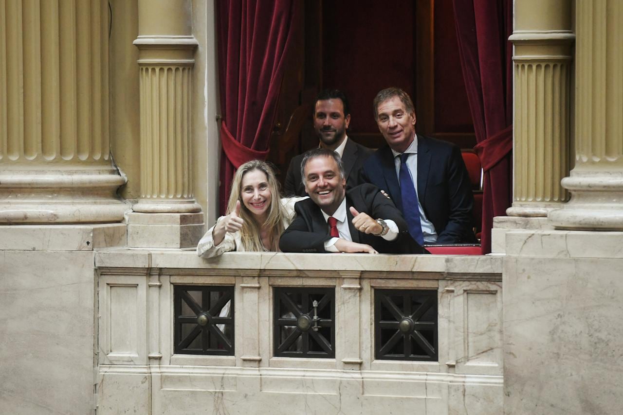 Parte de la mesa política encabezada por la secretaria general de la Presidencia, Karina Milei, siguió la votación de la reforma laboral desde el palco de la Cámara de Diputados