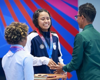 July Mendoza ganó la medalla de bronce en arranque de 48 kg en los Juegos Centroamericanos y del Caribe de Santo Domingo 2026. (Cortesía: Instituto Nacional de los Deportes)