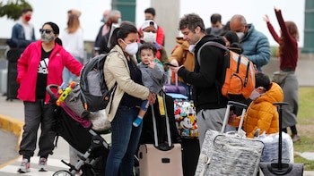 Peruanos vacunados con Sinopharm y