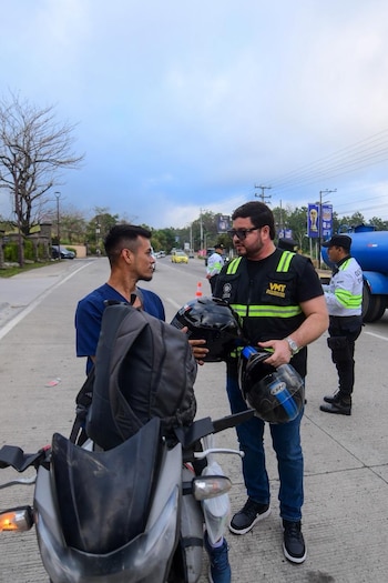 Las cifras de heridos en accidentes de motocicleta en El Salvador aumentaron un 49 %, pasando de 992 en 2025 a 1.481 en 2026. (Foto cortesía VMT)
