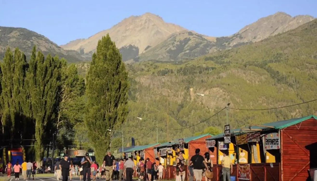 La Fiesta Nacional de la Fruta Fina y el Telebingo fueron reprogramados con un enfoque solidario