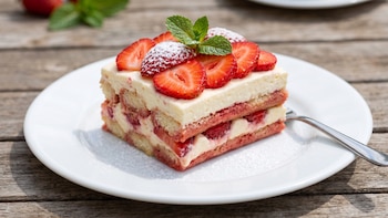 Receta de tiramisú de frutillas, rápida y fácil