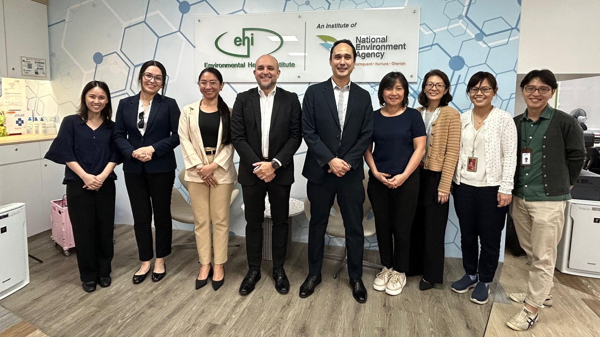 Con acceso a herramientas probadas y experiencias exitosas, El Salvador busca replicar soluciones inteligentes en gestión de salud, reforzando la cooperación internacional y el desarrollo de proyectos conjuntos orientados a la investigación de alto impacto (Foto cortesía Jaime José López Badía)