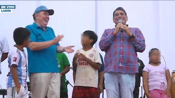 Rafael López Aliaga y Carlos Álvarez desatan críticas por burlarse ante niños de una amenaza de violación contra el jefe del JNE
