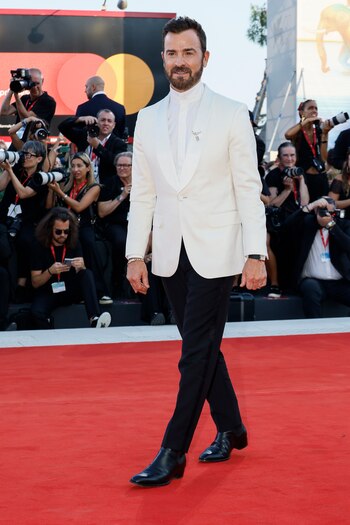 Justin Theroux con tonos claros