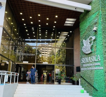 Hasta el momento, no se ha detenido a ninguna persona por los delitos.